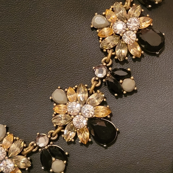 Estate Rhinestone & Lucite Necklace - Picture 3 of 4